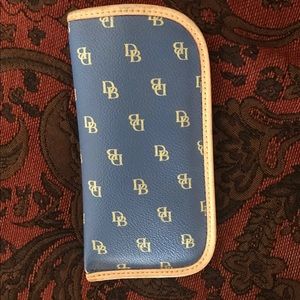 Dooney and Bourke eye glass case